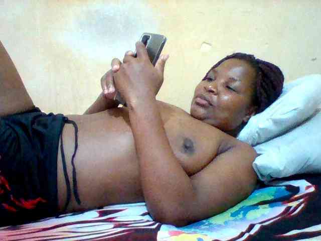 Cute-tashb webcam