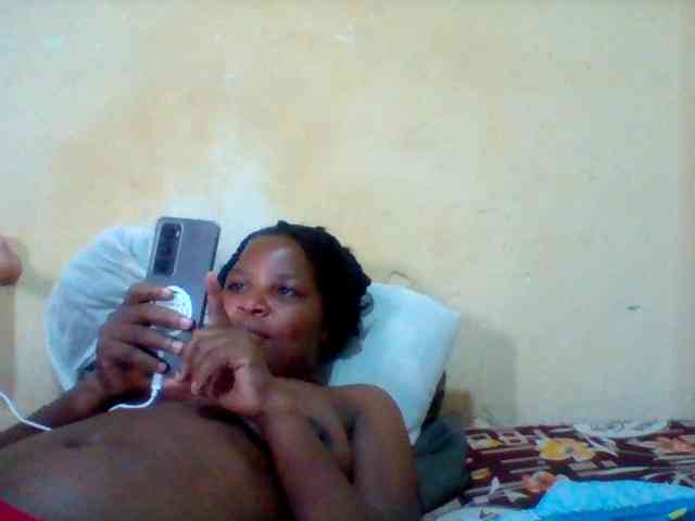 Cute-tashb webcam
