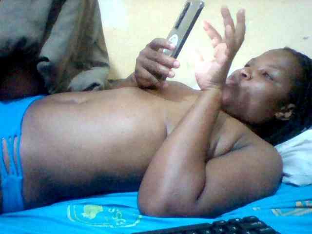 Cute-tashb webcam