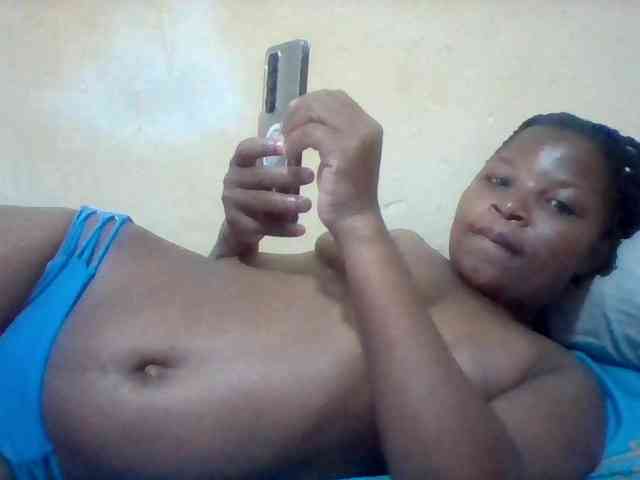 Cute-tashb webcam