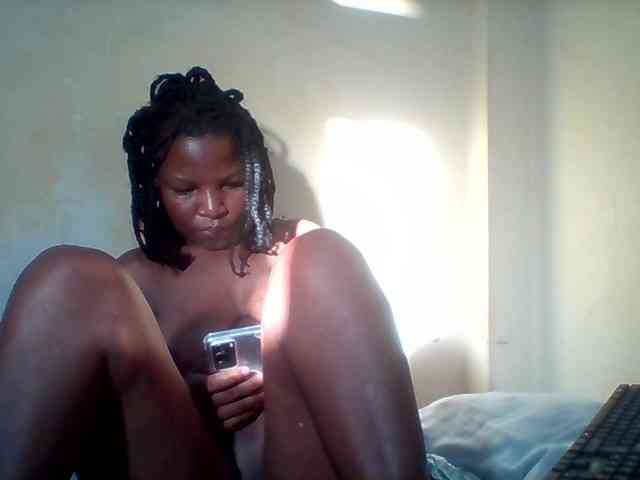 Cute-tashb webcam
