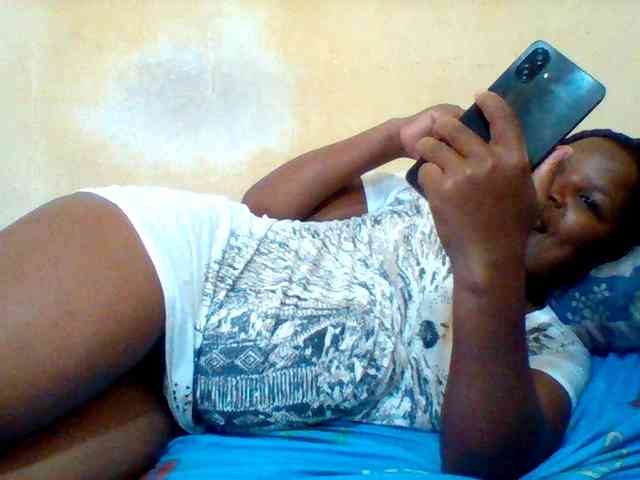 Cute-tashb webcam