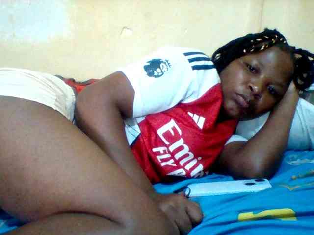 Cute-tashb webcam