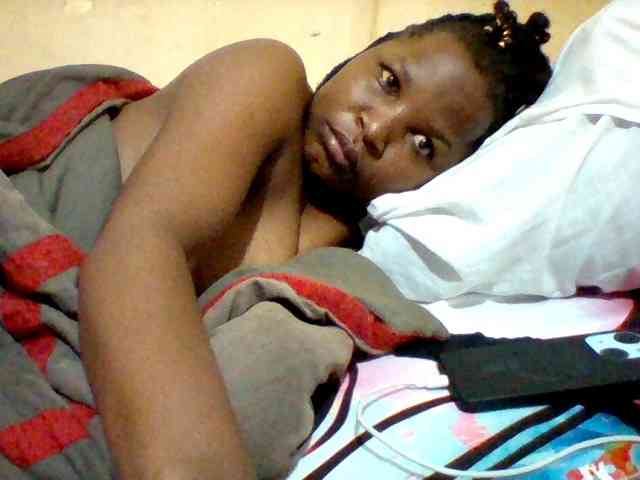 Cute-tashb webcam