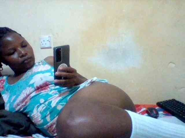 Cute-tashb webcam