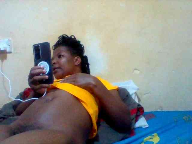 Cute-tashb webcam