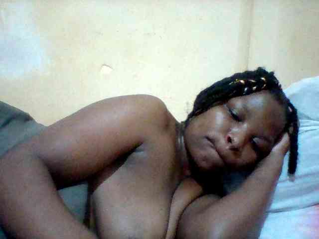 Cute-tashb webcam