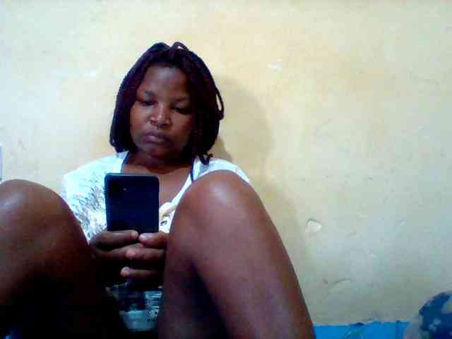 Cute-tashb webcam