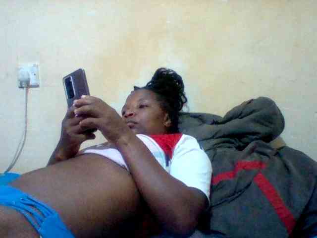 Cute-tashb webcam