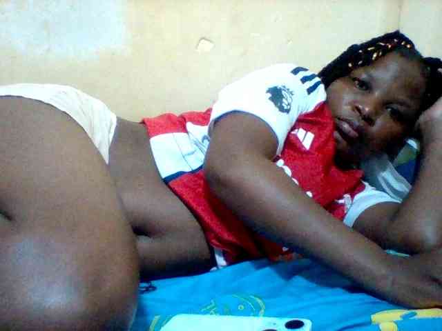Cute-tashb webcam