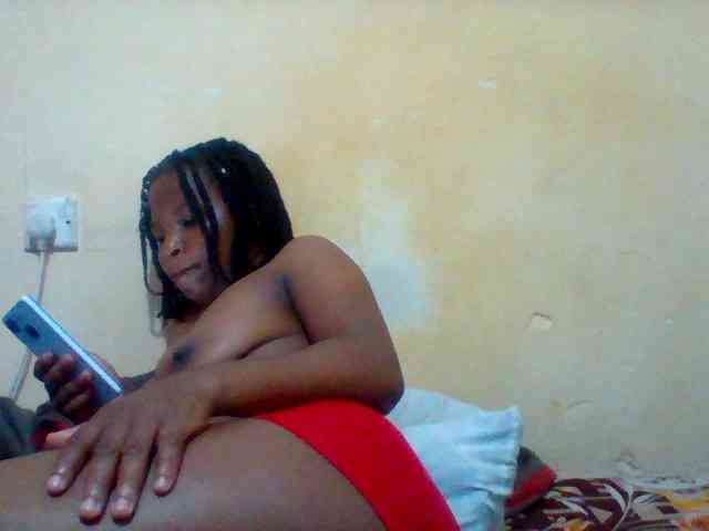 Cute-tashb webcam