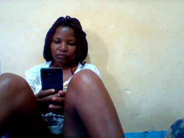 Cute-tashb webcam
