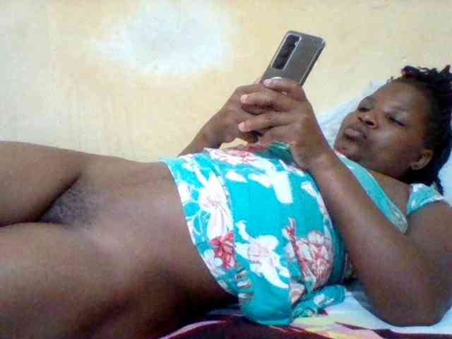 Cute-tashb webcam