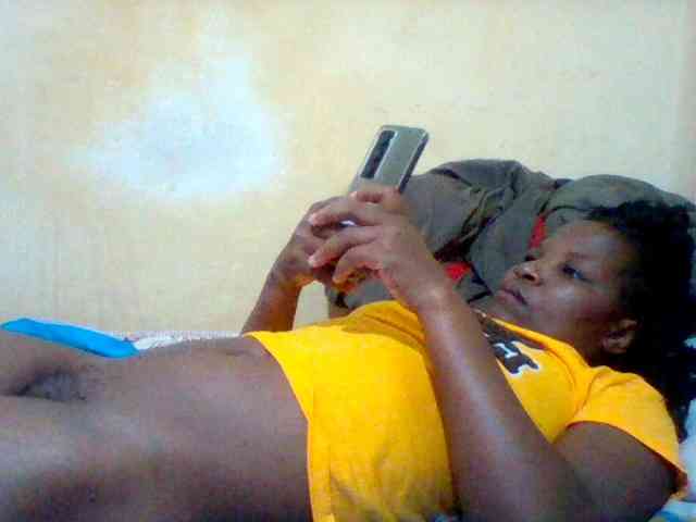 Cute-tashb webcam