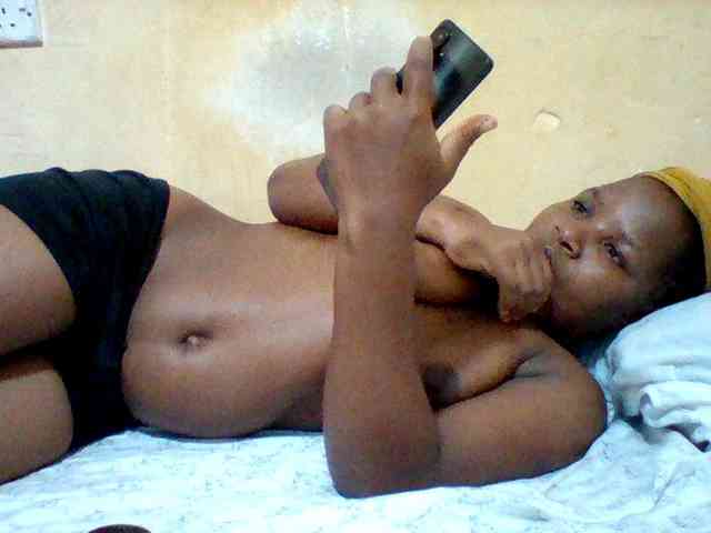 Cute-tashb webcam