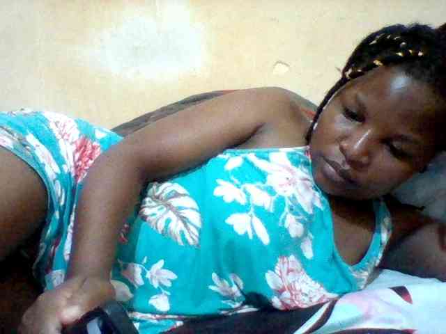 Cute-tashb webcam