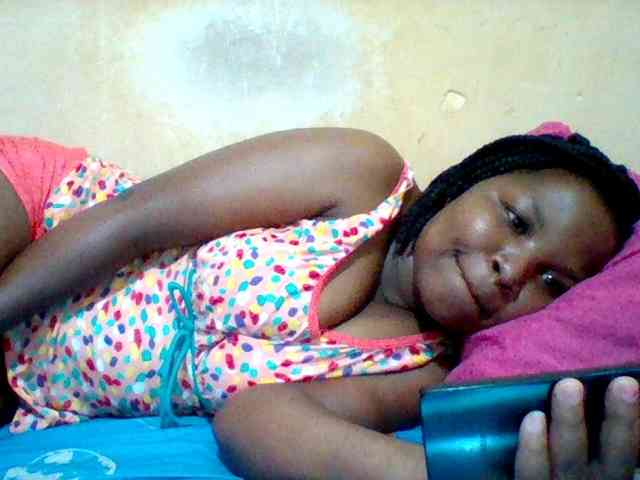 Cute-tashb webcam