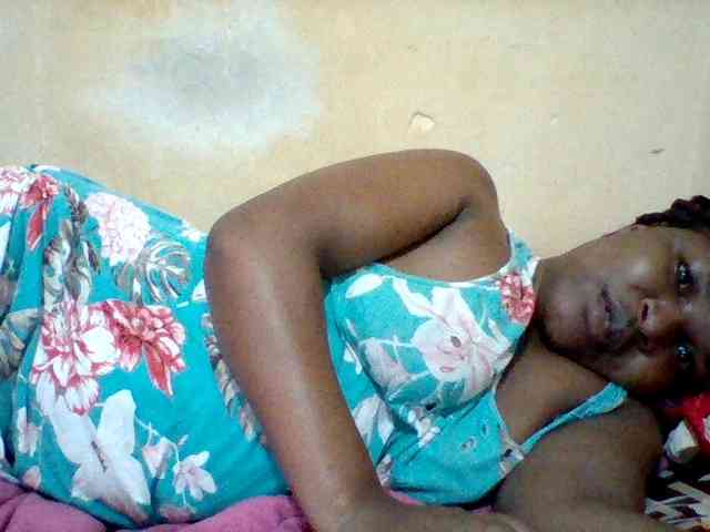 Cute-tashb webcam