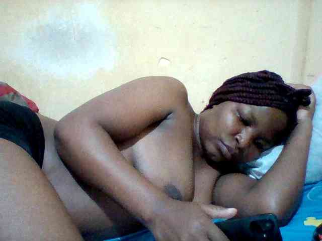 Cute-tashb webcam