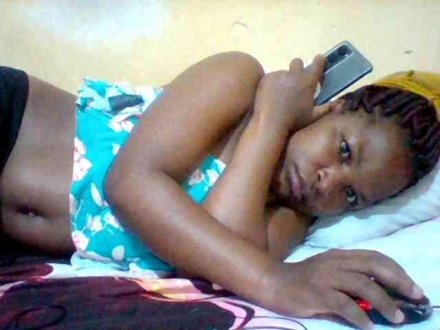 Cute-tashb webcam