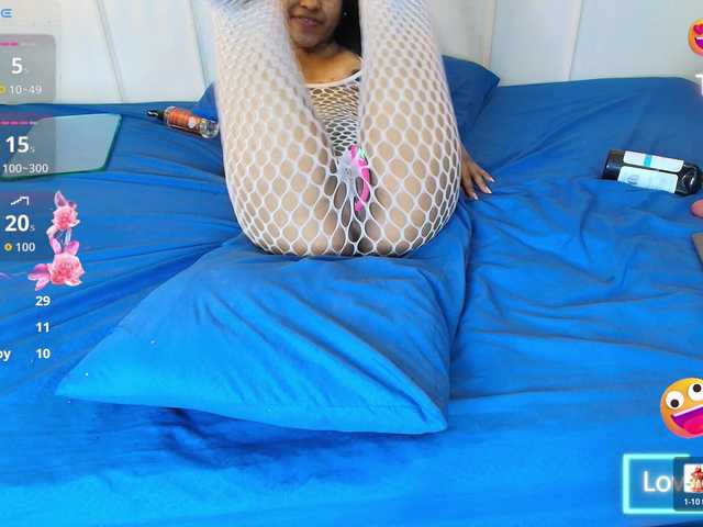 danibellsweet live cam on BongaCams