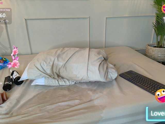 danibellsweet live cam on BongaCams