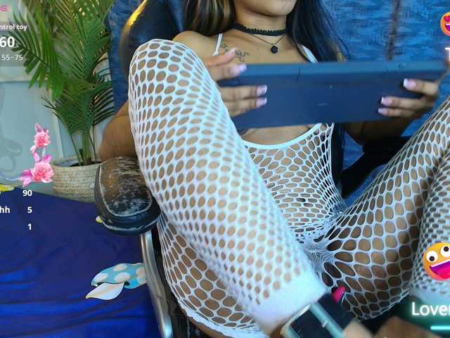 danibellsweet live cam on BongaCams