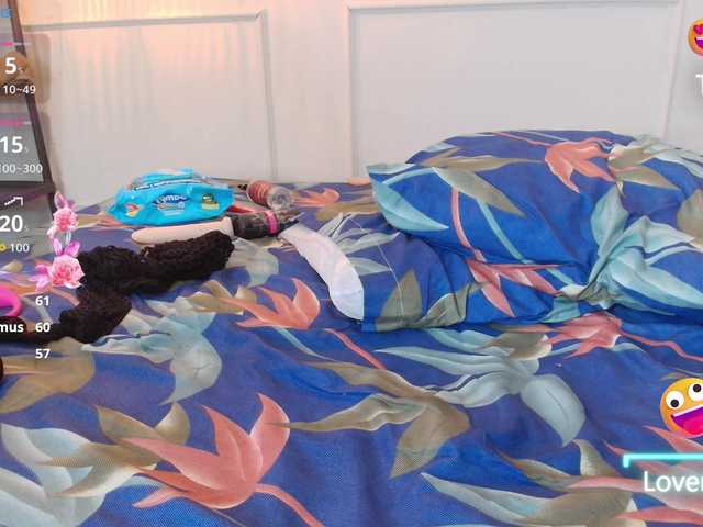 danibellsweet live cam on BongaCams