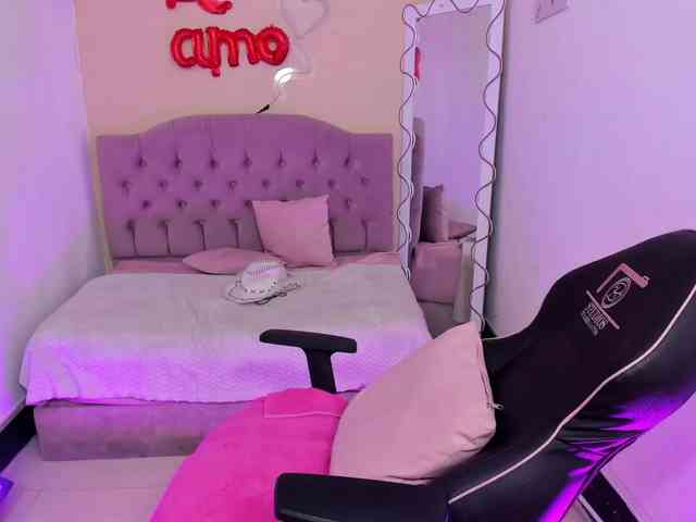 katherine-tay Live Webcam on BongaCams