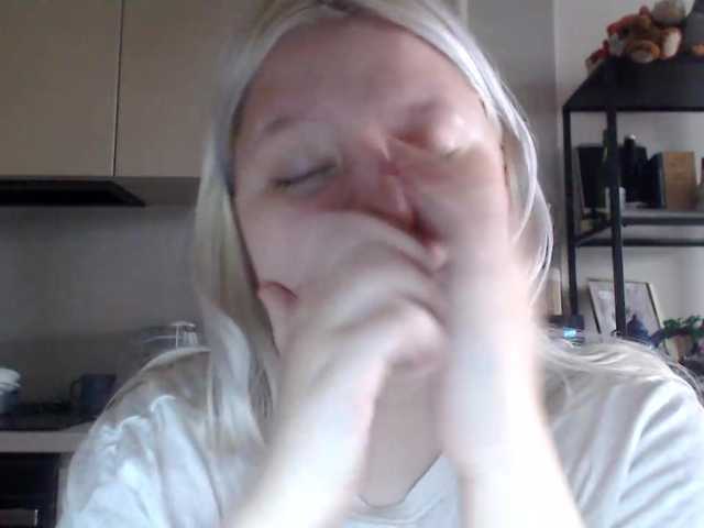 LenaHoney20 live cam on BongaCams
