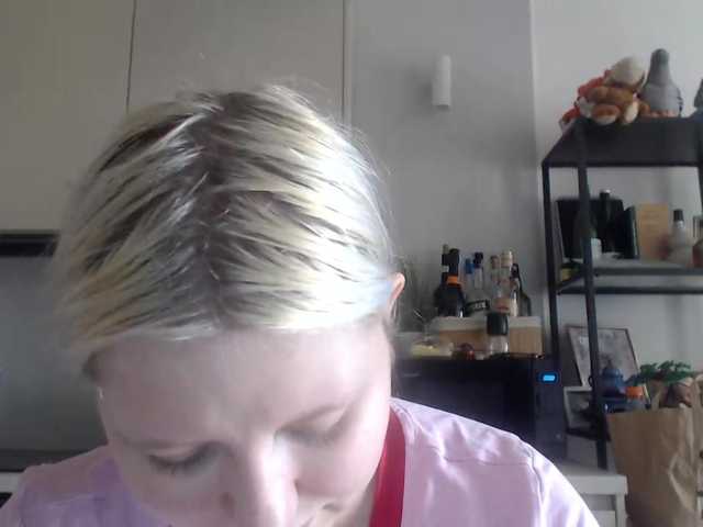 LenaHoney20 live cam on BongaCams