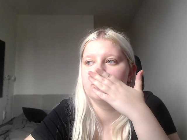 LenaHoney20 live cam on BongaCams