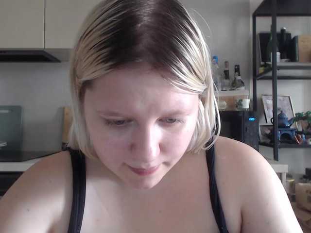 LenaHoney20 live cam on BongaCams