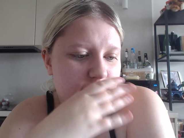 LenaHoney20 live cam on BongaCams