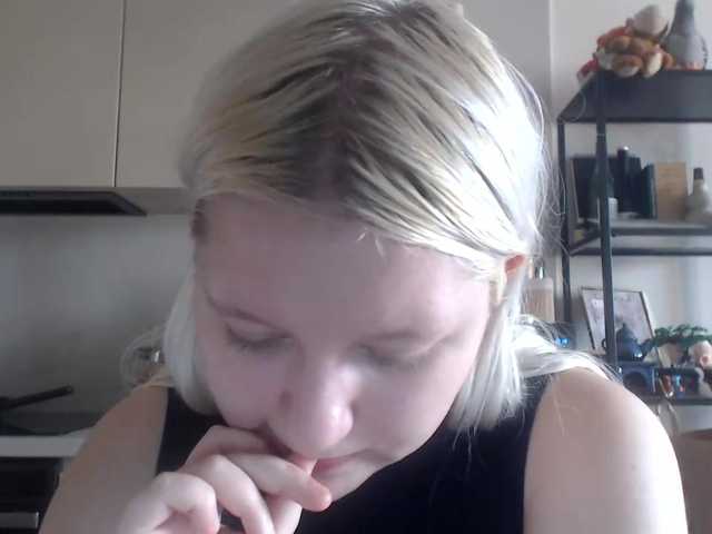 LenaHoney20 live webcam show