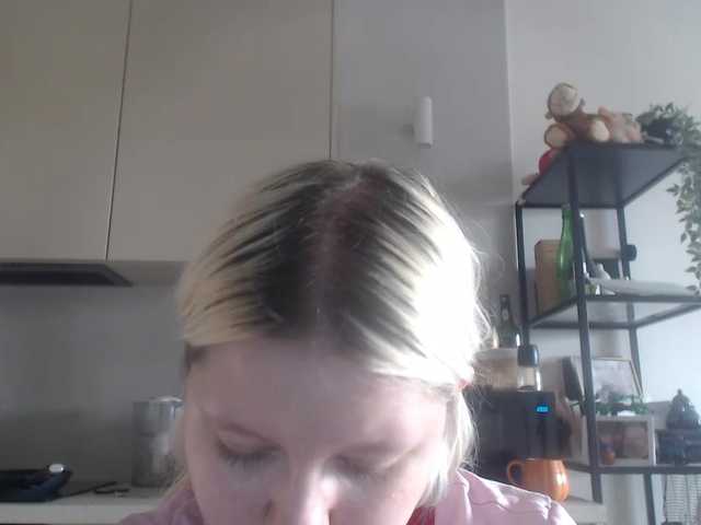 LenaHoney20 live cam on BongaCams