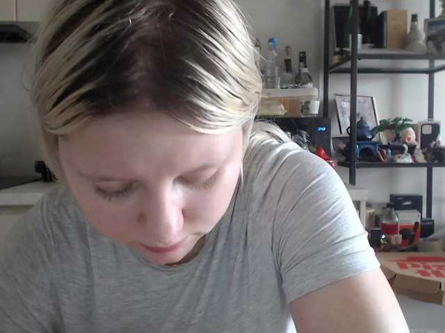 LenaHoney20 live cam on BongaCams