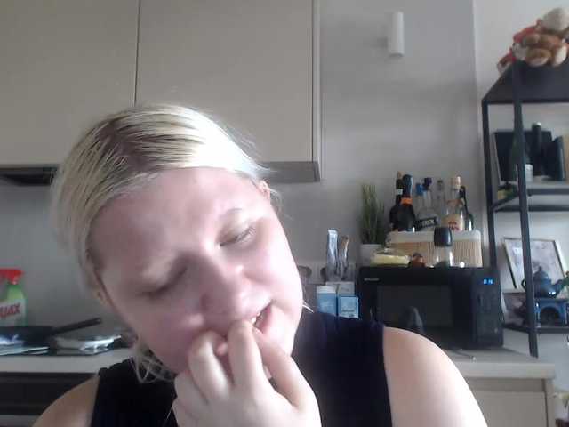 LenaHoney20 live cam on BongaCams