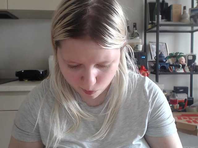 LenaHoney20 live cam on BongaCams