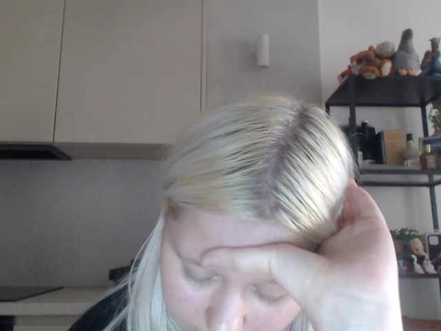 LenaHoney20 live webcam show