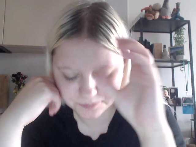 LenaHoney20 live cam on BongaCams