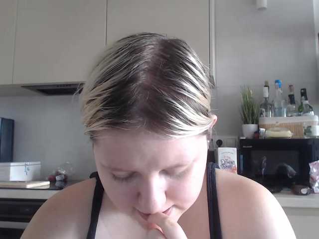 LenaHoney20 live cam on BongaCams