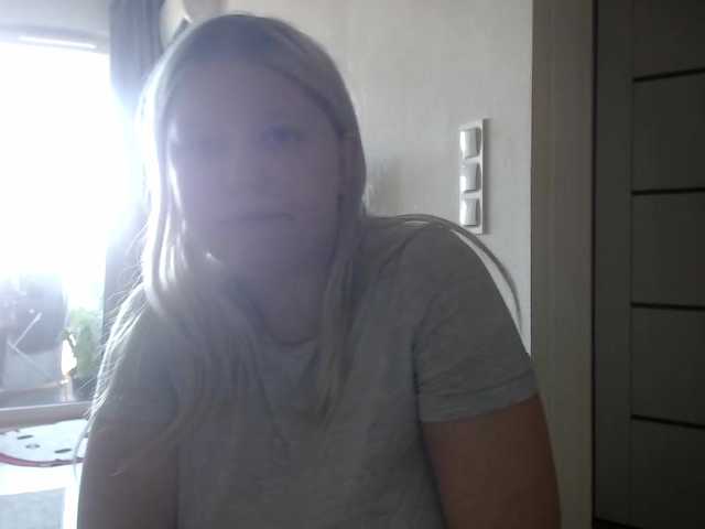 LenaHoney20 live cam on BongaCams