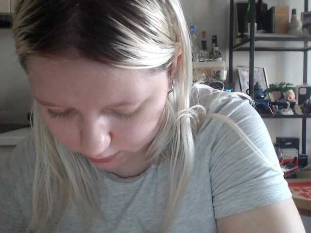 LenaHoney20 live cam on BongaCams