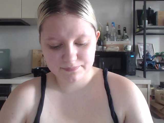 LenaHoney20 live cam on BongaCams