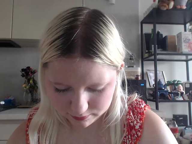 LenaHoney20 live cam on BongaCams