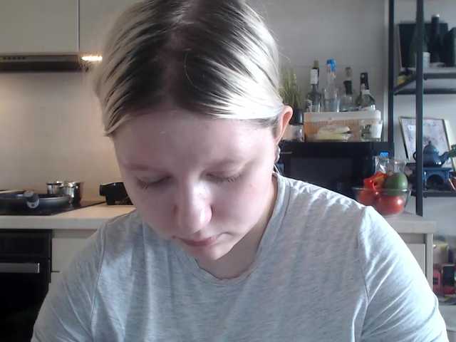 LenaHoney20 live cam on BongaCams