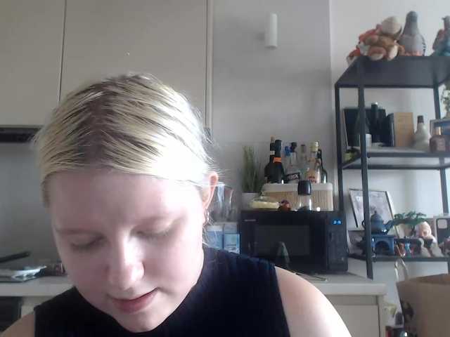 LenaHoney20 live cam on BongaCams