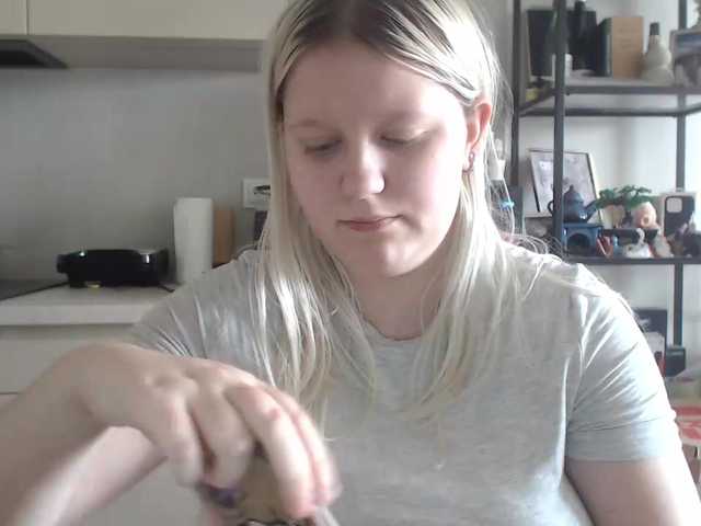 LenaHoney20 live cam on BongaCams