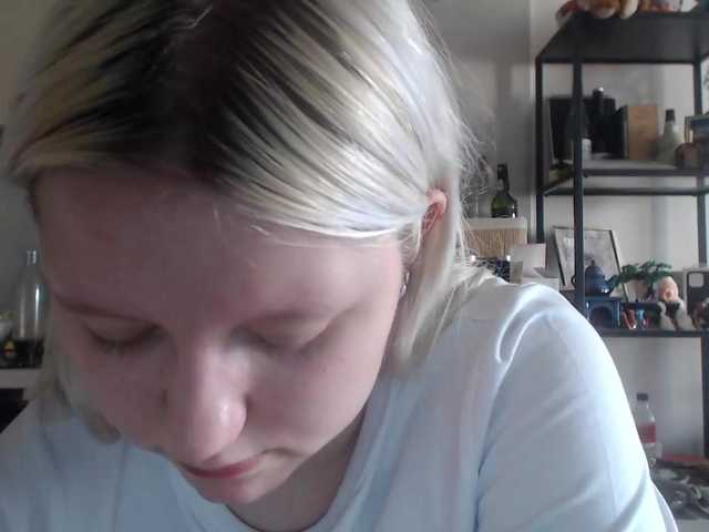 LenaHoney20 live cam on BongaCams